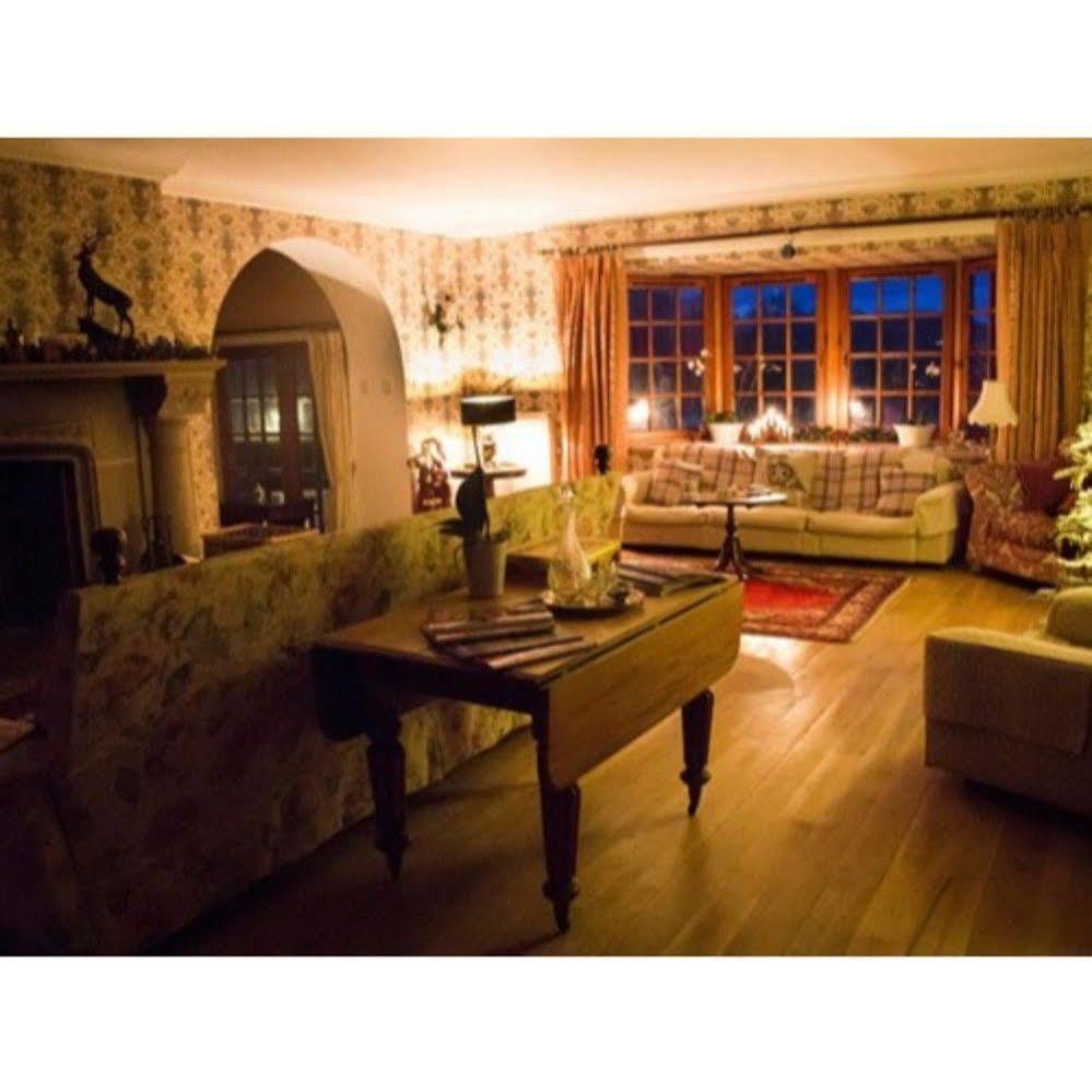 דרמנדרוכיט Highland Bear Lodge & Luxury Bear Huts מראה חיצוני תמונה